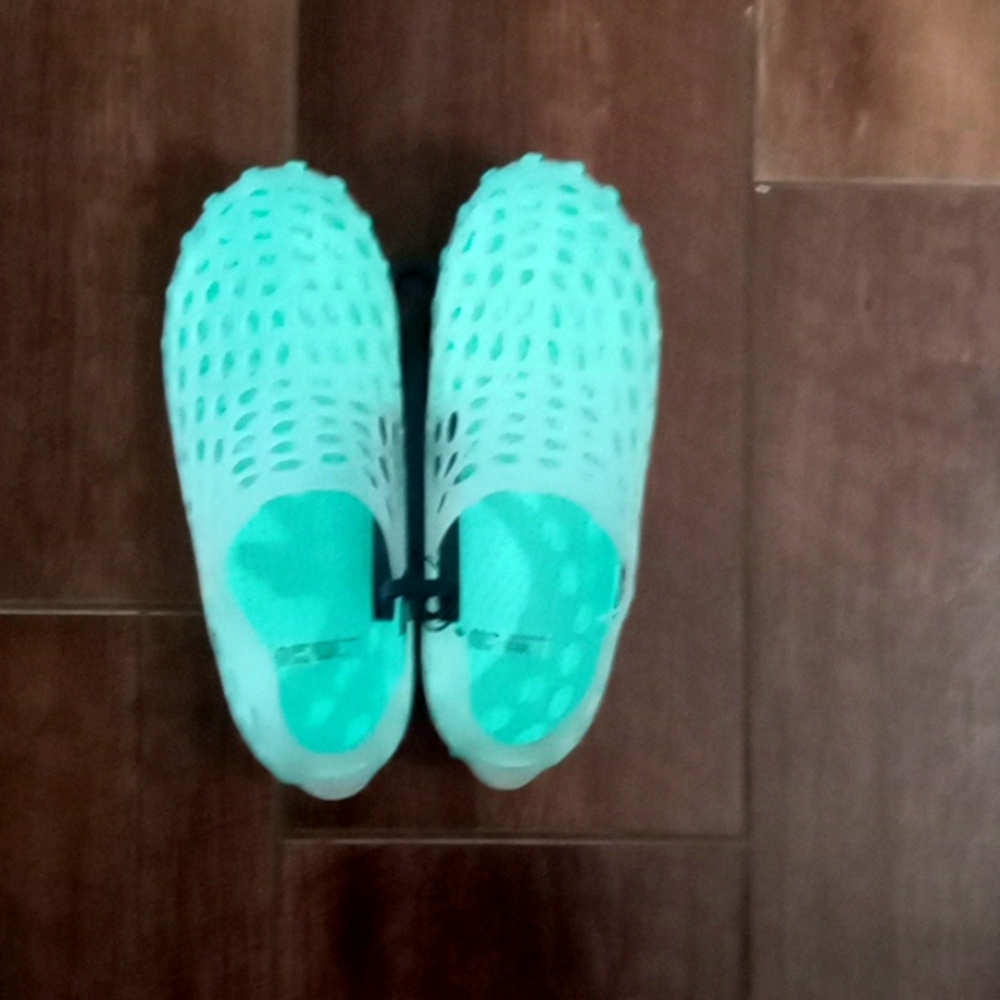 New Men's Size 11/12 Swimmer Slip-Ons